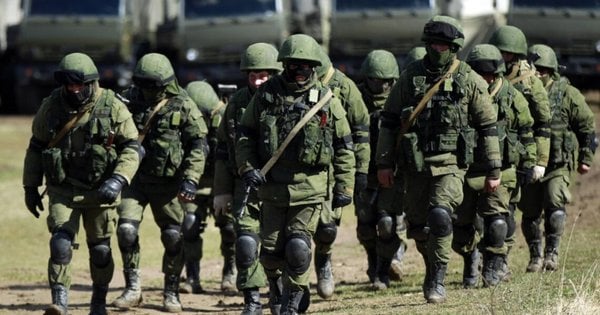 Росіяни заявили про перекидання своїх військових на півдні, проте одразу ж заперечили це