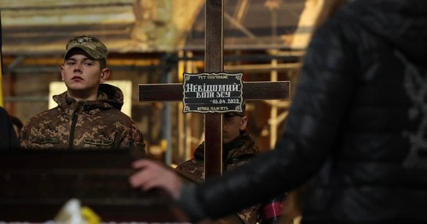 У Львові вперше поховали невідомого солдата ЗСУ, який загинув під Попасною