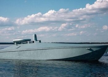 СБУ показала новий надводний дрон «Мамай»