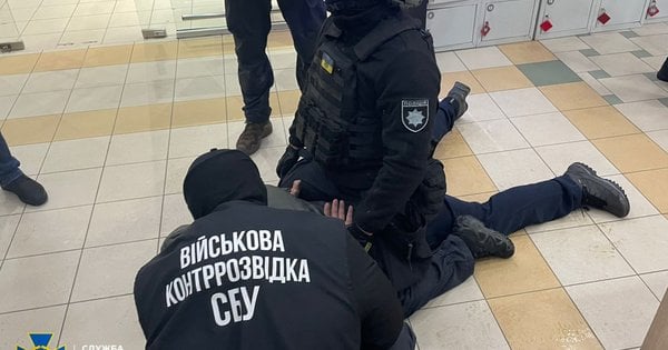 У Харкові шахрай обіцяв вдові військового за гроші повернути чоловіка з полону