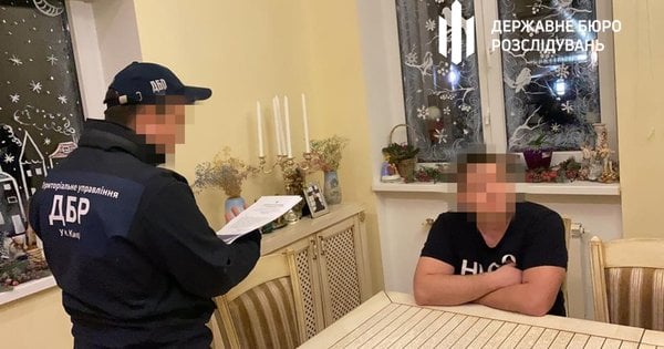 У Києві викрили високопосадовця, який допомагав депутатам ухилятися від військової служби