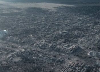 Валерій Залужний підтвердив, що військові відійшли на околиці Мар'їнки