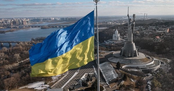 До України з Росії повернули депортованого 18-річного маріупольця