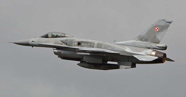 Польща піднімала в небо F-16 через масовану атаку РФ по Україні