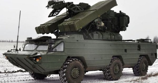 Українські військові показали, як знищили з HIMARS російський ЗРК «Оса»
