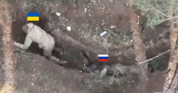Українські десантники за допомогою дрона врятували полоненого