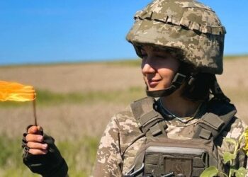 «Від дурних наказів страждають всі»: як жінки в армії намагаються змінити систему