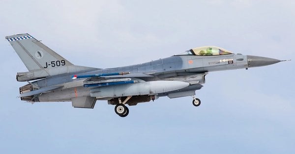 Нідерланди передадуть Україні додаткові шість винищувачів F-16