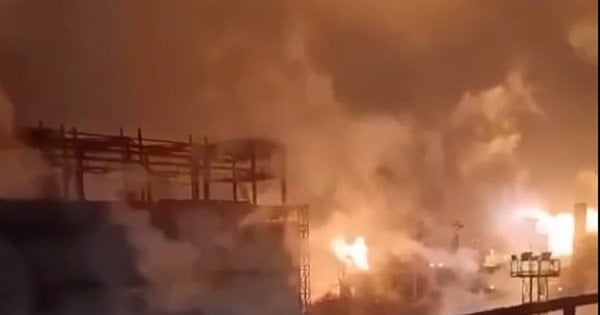 Вночі у російському Липецьку сталась пожежа на металургійному комбінаті