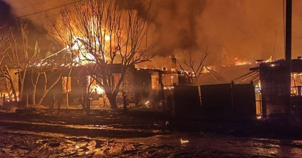 Росіяни вночі атакували Харків дронами, семеро загиблих (фото, відео)