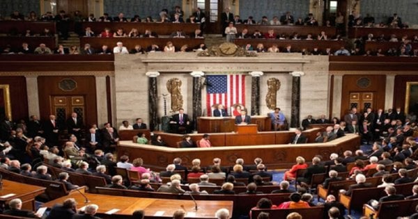Сенат США перегляне законопроект про допомогу Україні