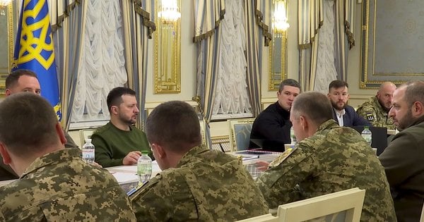 Володимир Зеленський доручив оборонно-промисловому комплексу «осліпити» російську армію