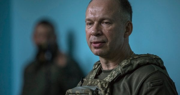 Володимир Зеленський окреслив завдання для новопризначеного головнокомандувача Сирського