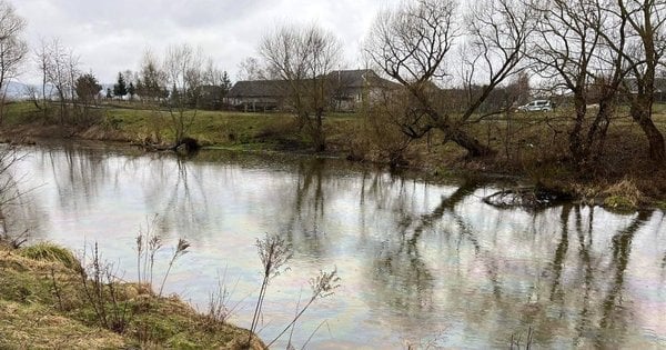 Жителям села неподалік Кременця, де впав дрон, рекомендували не використовувати воду з криниць