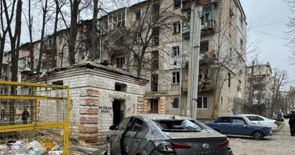 Росія вперше за повномасштабну війну атакувала Харків КАБами, є загиблий та 16 поранених (фото)