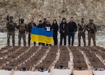 Гурт «Курган & Agregat» передав ГУР 175 дронів-камікадзе в межах благодійного туру Україною