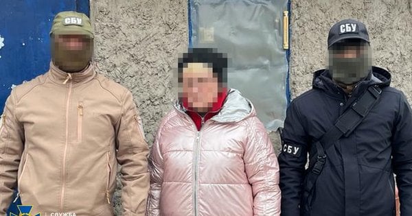 На Харківщині СБУ затримала російську інформаторку та коригувальницю ракетних ударів