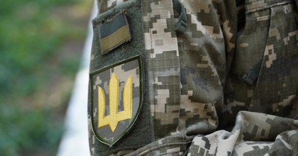 Володимир Зеленський підписав указ про демобілізацію строковиків