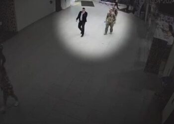 Олександр Сирський відреагував на скандал з врученням повістки журналісту «Слідство. Інфо»