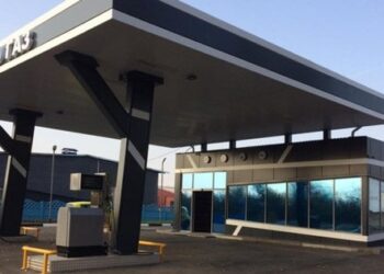 Невідомі безпілотники атакували паливно-заправні станції в Орловській області Росії
