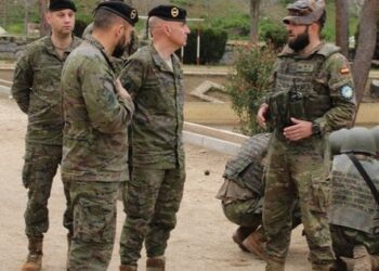 Іспанія погодилась прийняти на навчання більше українських військових