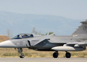 Швеція призупинила план поставки винищувачів Gripen в Україну