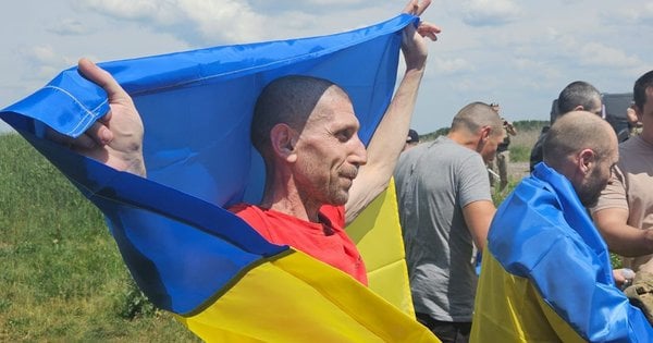 Україна повернула з російського полону ще 75 військовослужбовців (фото, відео)