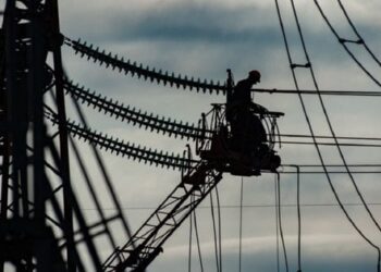 «Укренерго» попередило про можливі відключення електроенергії по всій Україні