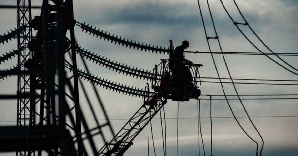«Укренерго» попередило про можливі відключення електроенергії по всій Україні