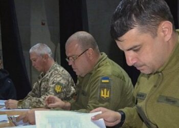 Кабінет міністрів відтермінує взяття на облік 17-річних українців за кордоном
