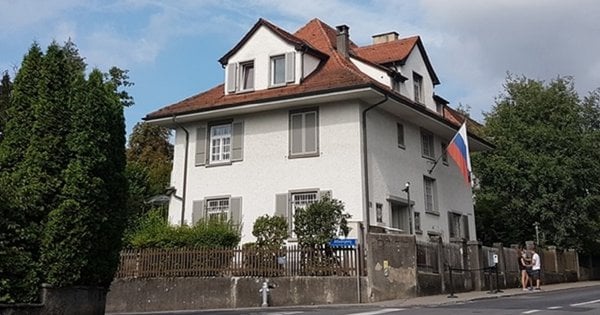 Російський дипломат намагався купити зброю перед Самітом миру у Швейцарії