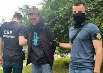 СБУ затримала 19-річного одесита за передачу даних про розміщення військових закладів