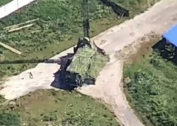 Українські захисники вперше уразили новітню російську станцію зв’язку, – відео