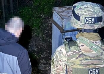 СБУ затримала одесита за підпал релейної шафи та коригування російських ударів