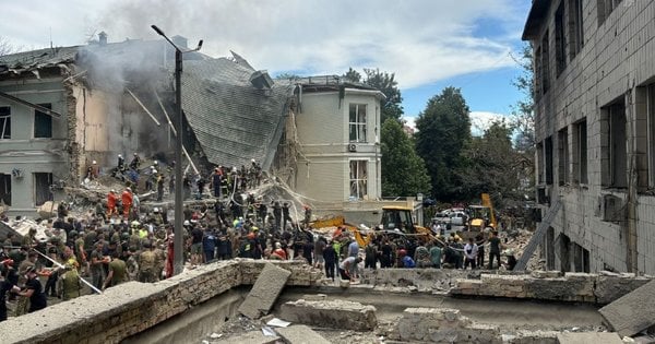 У лікарні помер хлопчик, який був у реанімації під час російської атаки на «Охматдит»
