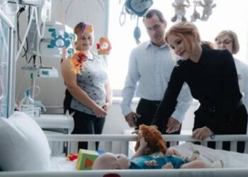 Актриси Алісса Мілано та Джессіка Честейн відреагувала на обстріл «Охматдиту»