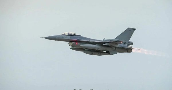 Олександр Сирський розповів про обмеження для винищувачів F-16 на фронті