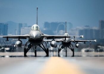 Україна отримала першу партію винищувачів F-16 – Bloomberg