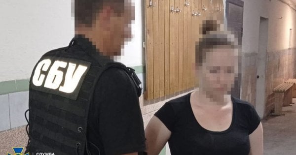 На Кіровоградщині затримали 28-річну жінку, яка підпалила авто Нацгвардії на замовлення Росії