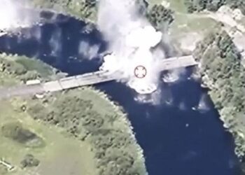Бійці ССО показали відео знищення понтонних переправ росіян в Курській області