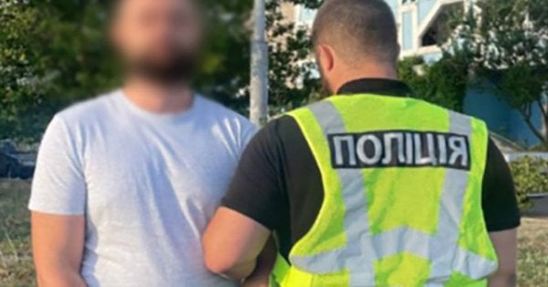 Шахрай із Києва ошукав військових та волонтерів на 600 тис. грн