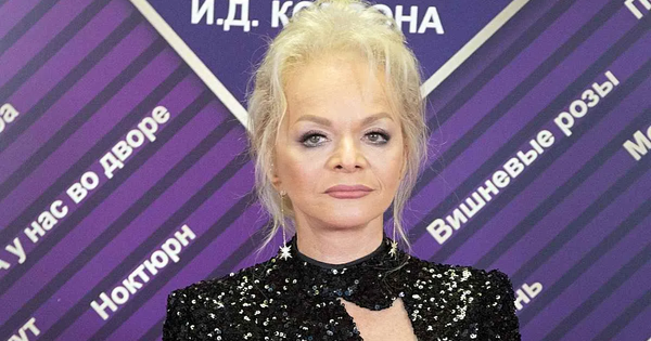 Шахраї продали квартиру співачки Лариси Доліної та заявили, що переказали гроші на «Азов»