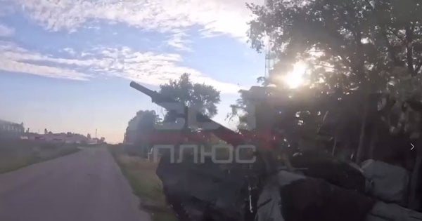 Львівські десантники захопили в Курській області новий російський танк (Відео)