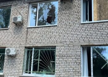 Росіяни атакували лікарню в Нікополі, загинув чоловік