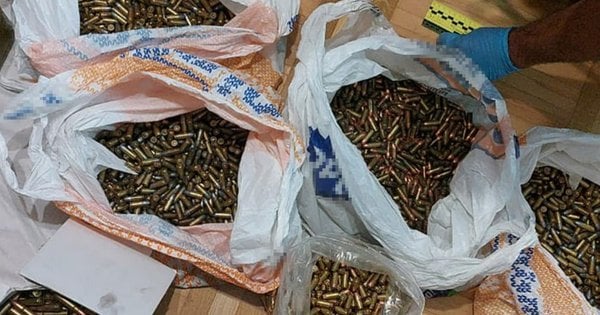 СБУ затримала торговців трофейною зброєю у Львівській та Рівненській областях