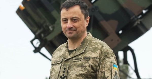 Умєров запевнив, що звільнення командувача ВПС Миколи Олещука не повʼязане зі втратою F-16