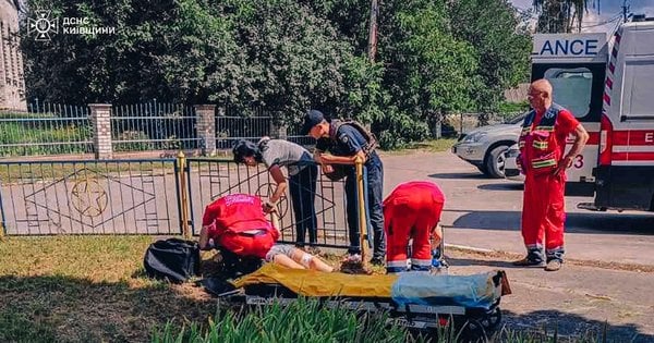 На Київщині унаслідок вибуху боєприпасу загинув чоловік та постраждала дитина