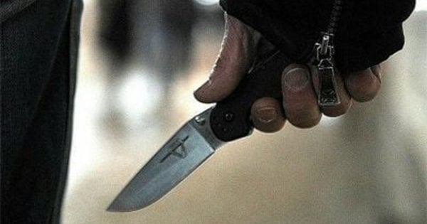 У військовому містечку на Львівщині командир важко поранив солдата ножем