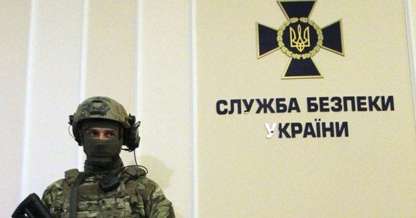 Працівниця оборонного заводу шпигувала за підрозділами ЗСУ в Запоріжжі