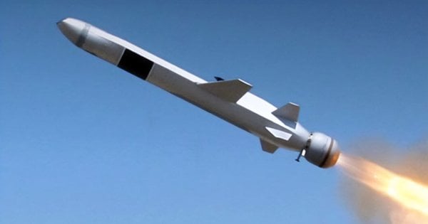 Росіяни вночі атакували України керованими авіаракетами та десятками дронів